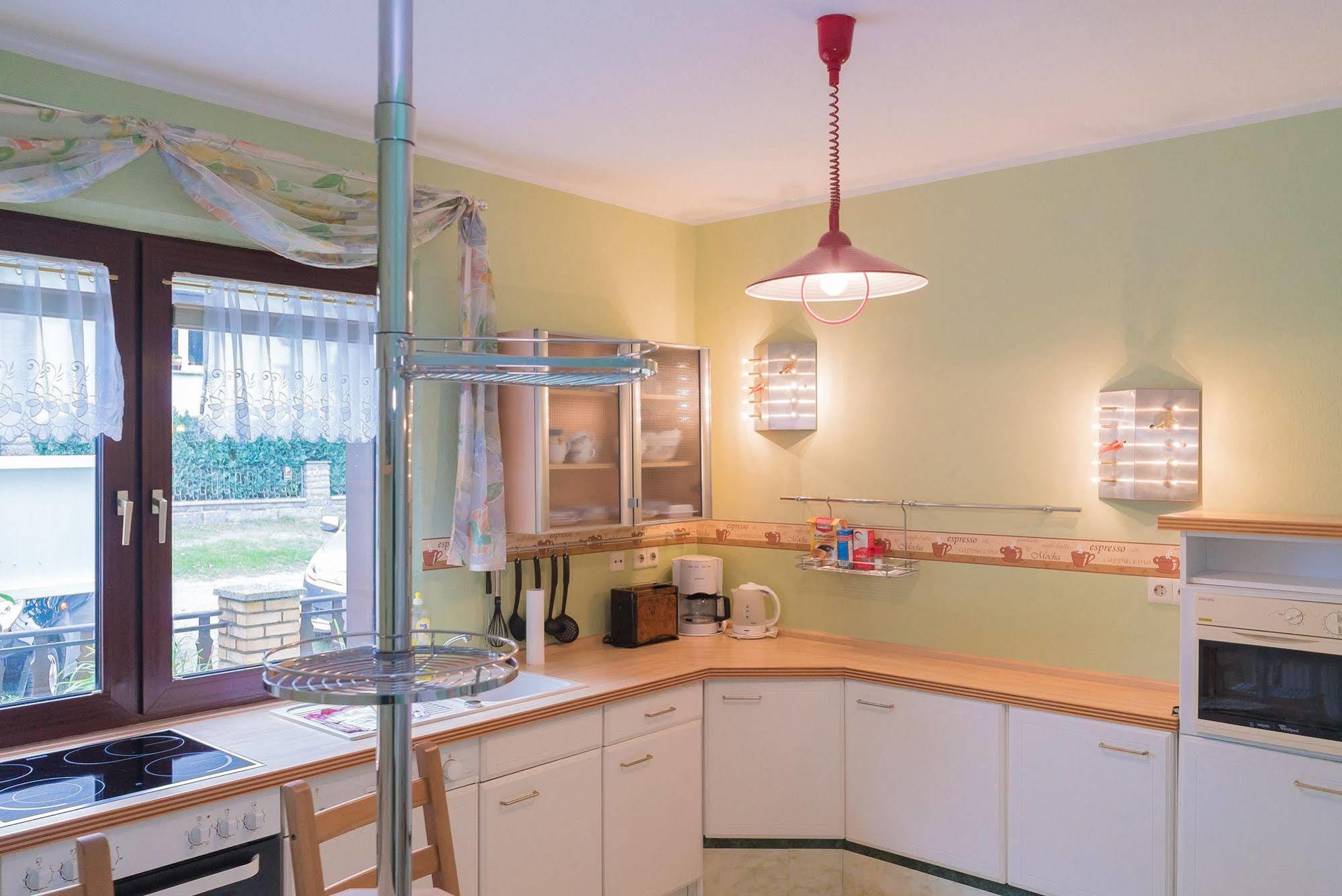 Ferienhus Baabe FeWo 01 Terrasse, Sauna- und Schwimmbadnutzung im AHOI Sellin Exterior foto