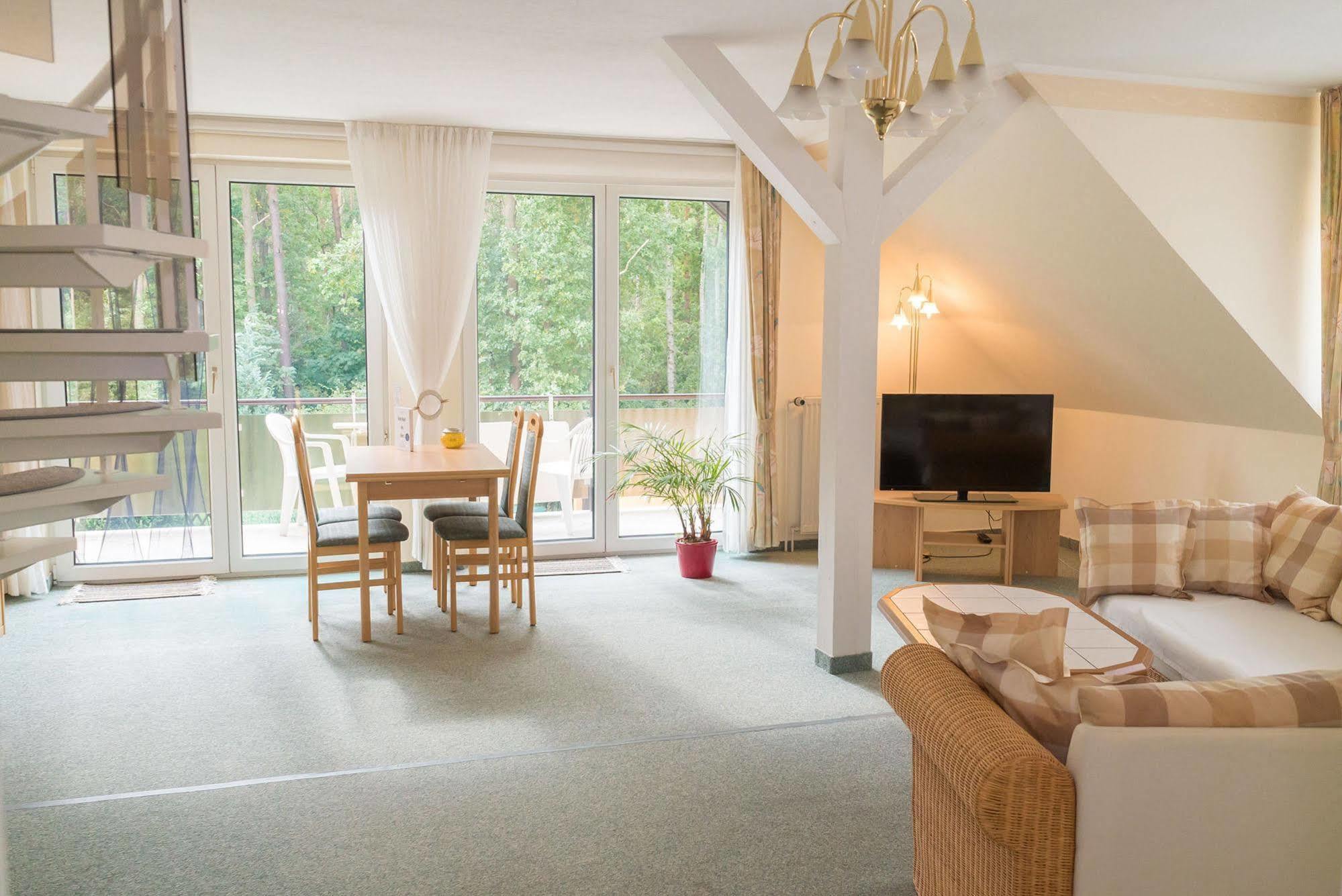 Ferienhus Baabe FeWo 01 Terrasse, Sauna- und Schwimmbadnutzung im AHOI Sellin Exterior foto